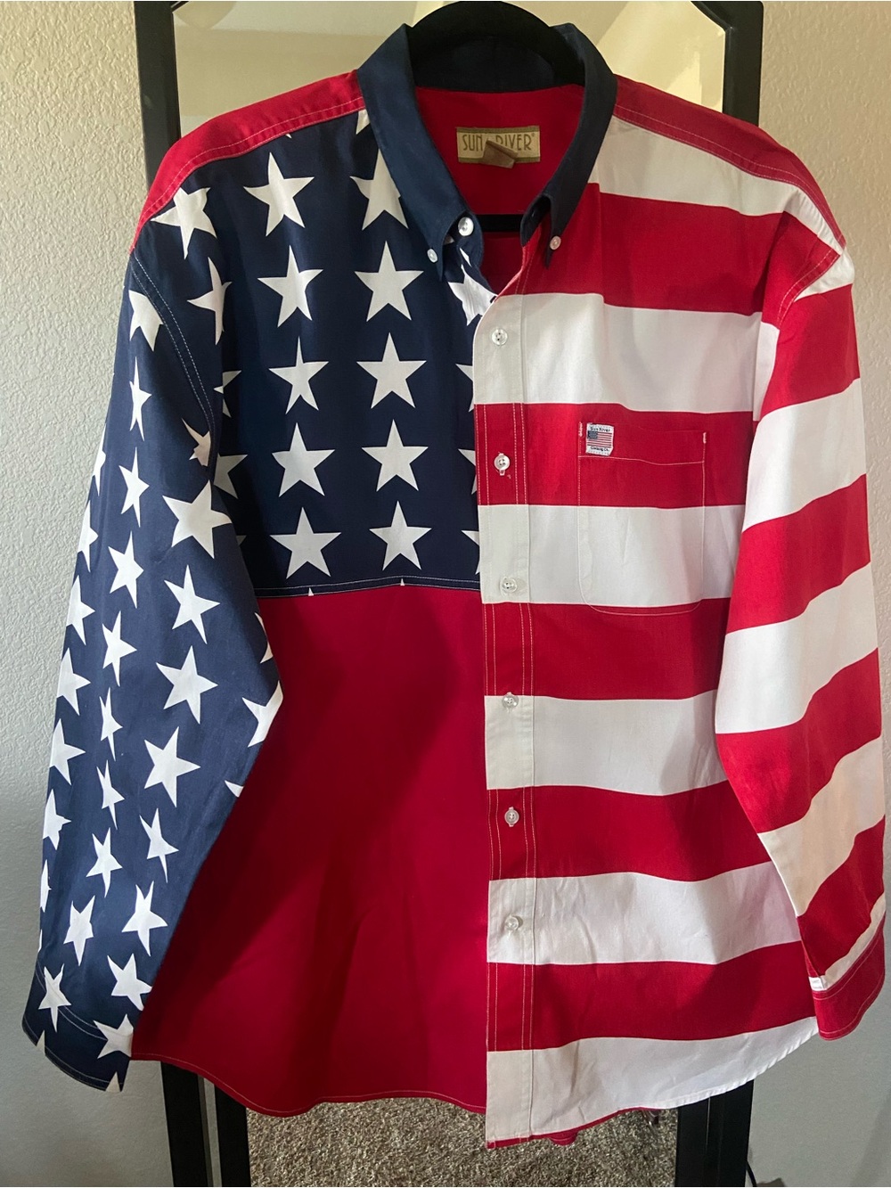 Sun-Diver Men's American Flag Button-Down Shirt - Red, White & Blue
